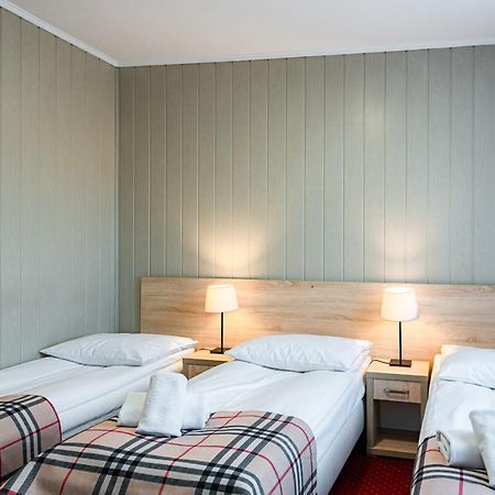 Hotel Dobre Z Lasu Солец Куявски Екстериор снимка